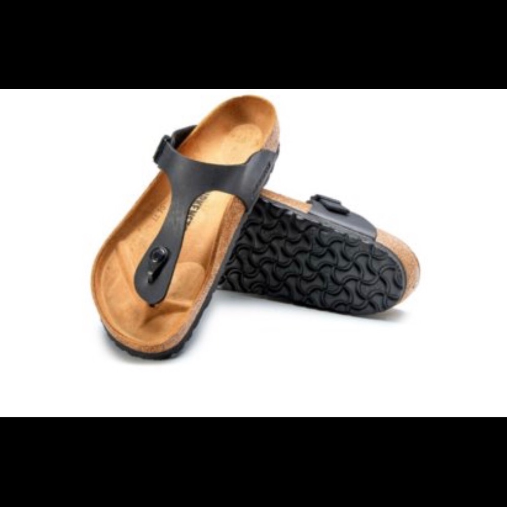 Black Gizeh Birkenstock Sandals